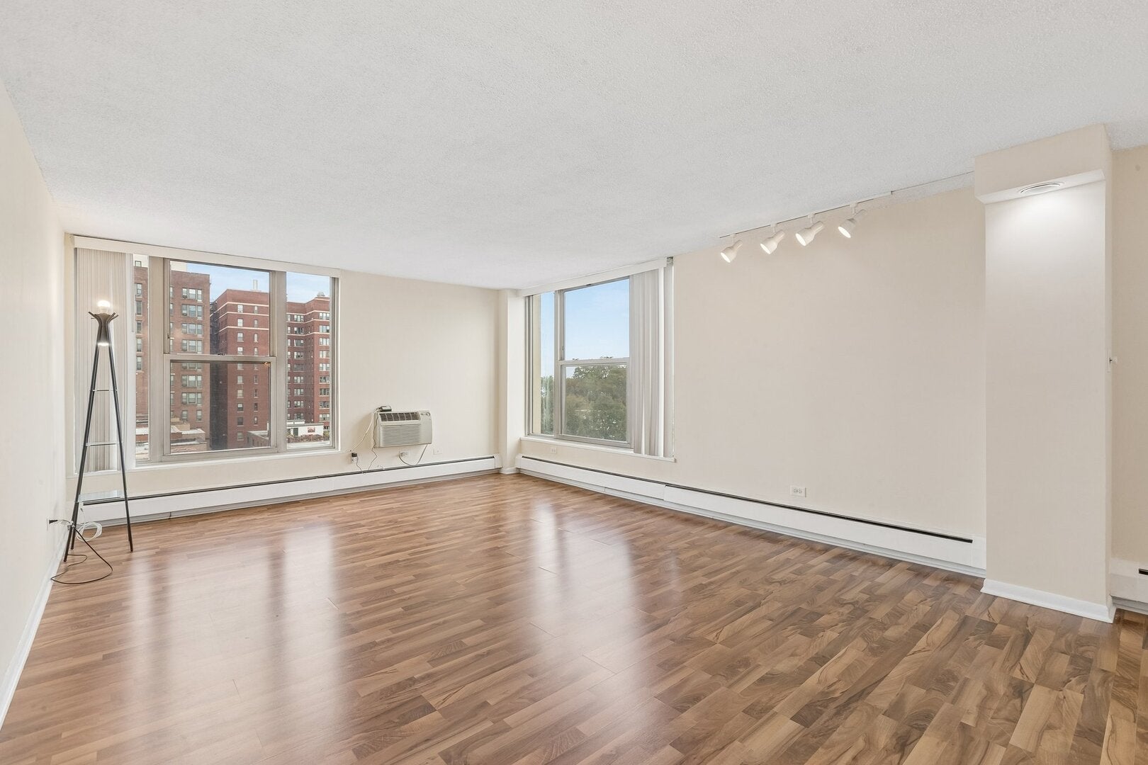 5401 S Hyde Park Boulevard 705