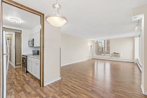 Tiny photo for 5401 S Hyde Park Boulevard #705, Chicago, IL 60615 (MLS # 12762617)