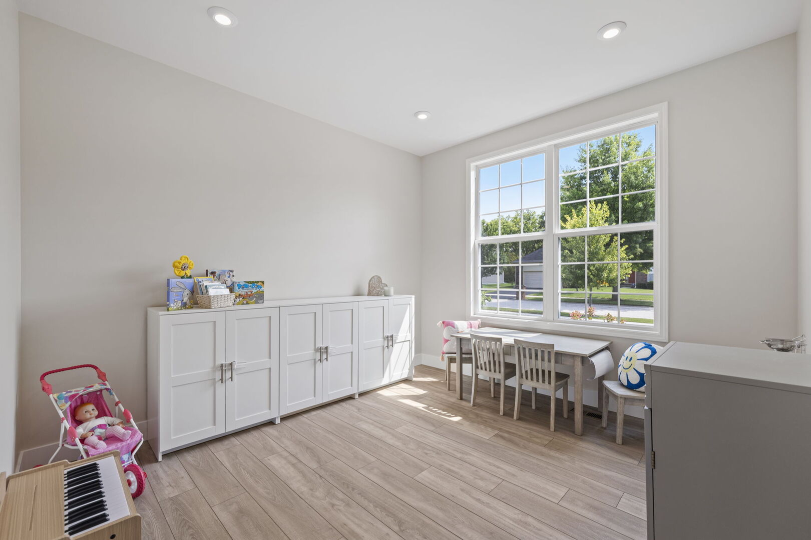 24706 Sleepy Hollow Lane