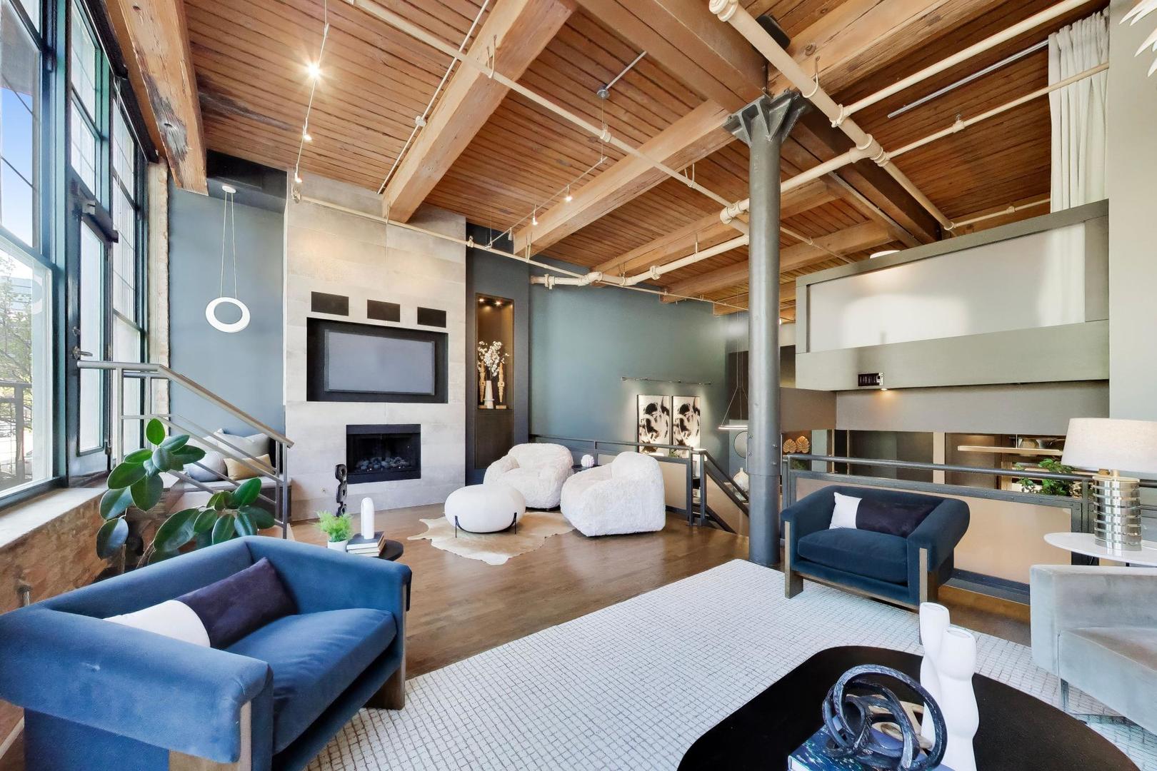 1000 W Washington Boulevard 145