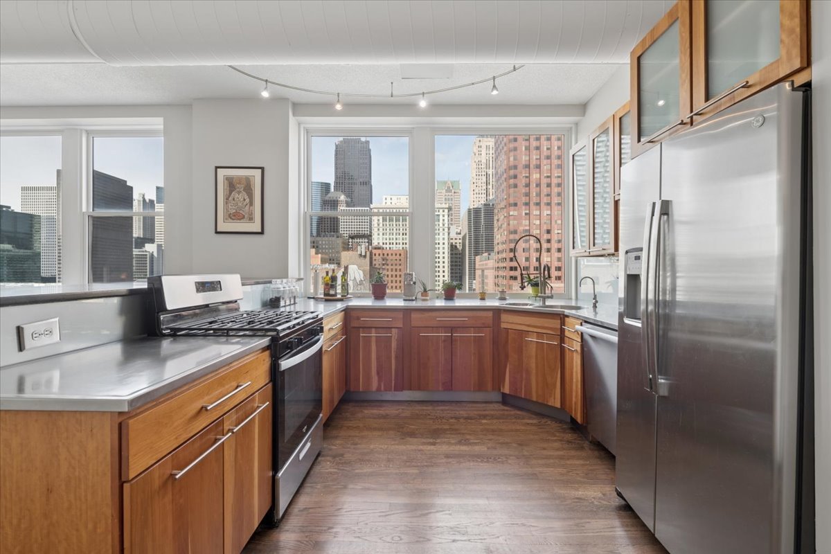 161 W HARRISON Street 901