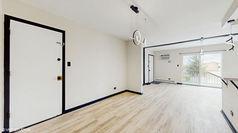 Tiny photo for 4220 Bonhill Drive #3E, Arlington Heights, IL 60004 (MLS # 12440594)