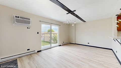 Tiny photo for 4220 Bonhill Drive #3E, Arlington Heights, IL 60004 (MLS # 12440594)