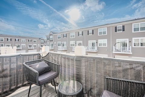 Tiny photo for 4167 Chelsea Manor Circle, Aurora, IL 60504 (MLS # 12610710)