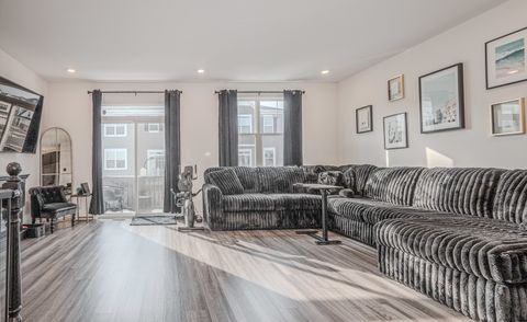 Tiny photo for 4167 Chelsea Manor Circle, Aurora, IL 60504 (MLS # 12610710)