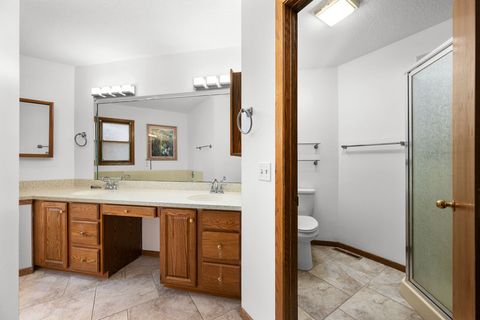 Tiny photo for 3028 Red Wing Court, Bettendorf, IA 52722 (MLS # 12607496)