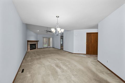 Tiny photo for 3028 Red Wing Court, Bettendorf, IA 52722 (MLS # 12607496)