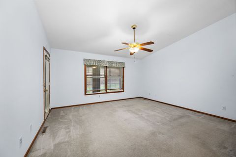 Tiny photo for 3028 Red Wing Court, Bettendorf, IA 52722 (MLS # 12607496)