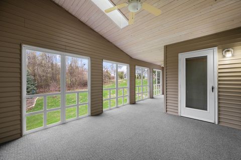 Tiny photo for 3028 Red Wing Court, Bettendorf, IA 52722 (MLS # 12607496)