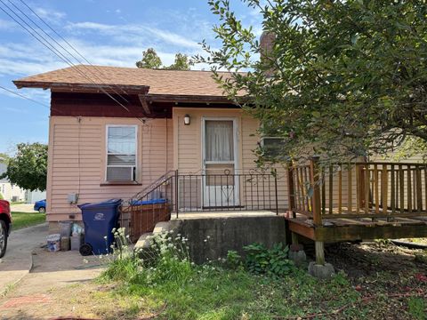 Tiny photo for 1607 Prospect Avenue, Lasalle, IL 61301 (MLS # 12472027)