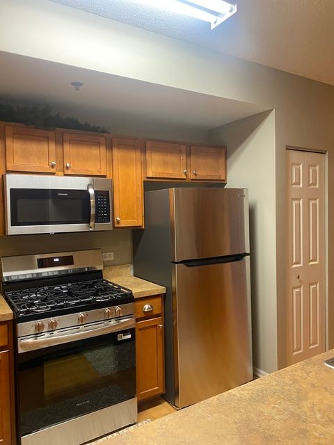 Tiny photo for 440 W Mahogany Court #312, Palatine, IL 60067 (MLS # 12495033)