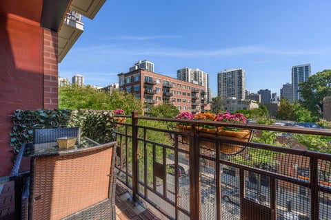 Tiny photo for 1414 N Wells Street #406, Chicago, IL 60610 (MLS # 12783945)