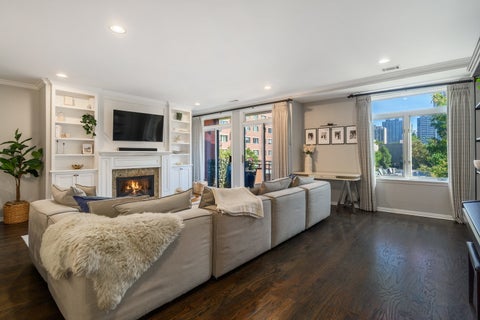 Tiny photo for 1414 N Wells Street #406, Chicago, IL 60610 (MLS # 12783945)