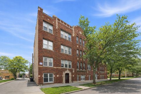 Photo of 2504 W Balmoral Avenue #1D, Chicago, IL 60625 (MLS # 12559797)