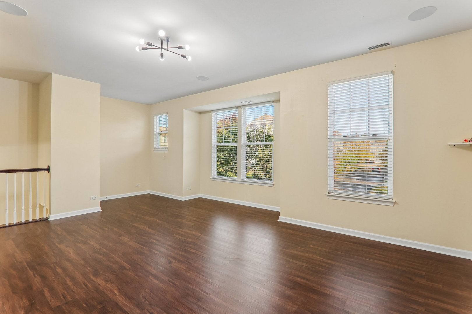 3475 Bradbury Circle