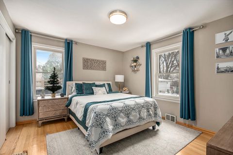 Tiny photo for 1673 Spruce Avenue, Des Plaines, IL 60018 (MLS # 12530129)