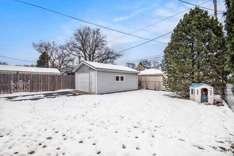 Tiny photo for 1673 Spruce Avenue, Des Plaines, IL 60018 (MLS # 12530129)