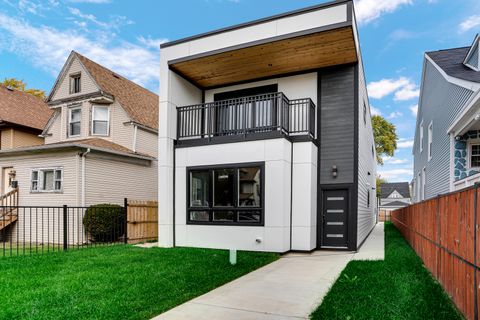 Tiny photo for 843 N Lorel Avenue, Chicago, IL 60651 (MLS # 12510013)