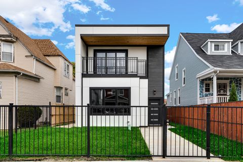 Tiny photo for 843 N Lorel Avenue, Chicago, IL 60651 (MLS # 12510013)