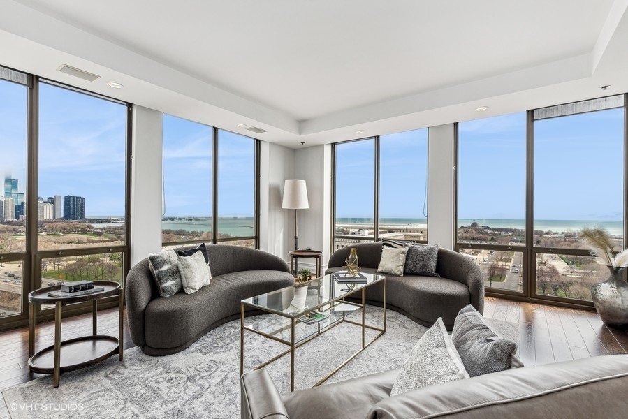 1335 S Prairie Avenue 1501