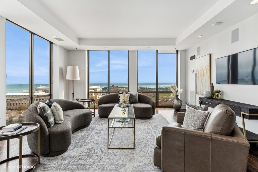 1335 S Prairie Avenue 1501