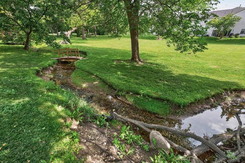 Tiny photo for 949 Tanager Court, Glen Ellyn, IL 60137 (MLS # 12697945)