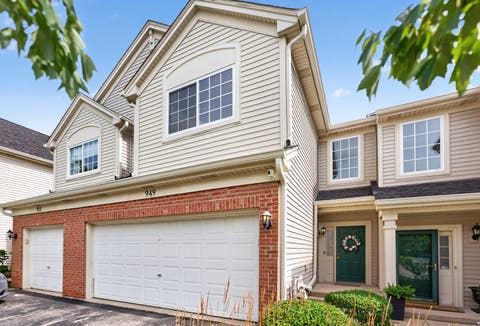 Tiny photo for 949 Tanager Court, Glen Ellyn, IL 60137 (MLS # 12697945)