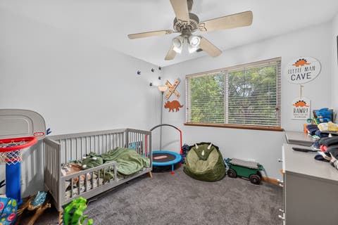 Tiny photo for 949 Tanager Court, Glen Ellyn, IL 60137 (MLS # 12697945)