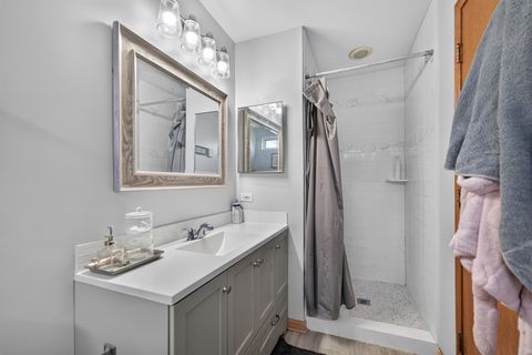 Tiny photo for 949 Tanager Court, Glen Ellyn, IL 60137 (MLS # 12697945)