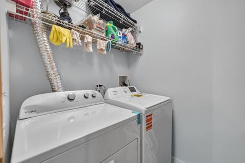 Tiny photo for 949 Tanager Court, Glen Ellyn, IL 60137 (MLS # 12697945)