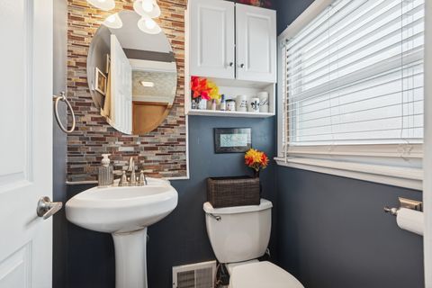 Tiny photo for 15201 GEOFFREY Road, Oak Forest, IL 60452 (MLS # 12622862)