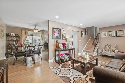 Tiny photo for 15201 GEOFFREY Road, Oak Forest, IL 60452 (MLS # 12622862)