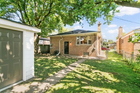 Tiny photo for 14214 Minerva Avenue, Dolton, IL 60419 (MLS # 12540948)