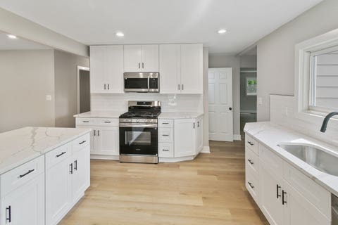 Tiny photo for 310 Rosewood Avenue, Buffalo Grove, IL 60089 (MLS # 12667048)