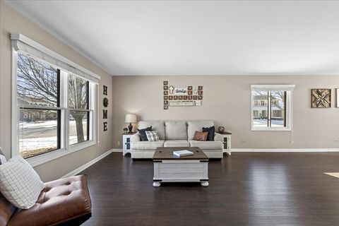 Tiny photo for 1394 Parkridge Court, Crystal Lake, IL 60014 (MLS # 12554820)