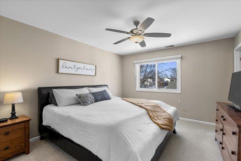 Tiny photo for 1394 Parkridge Court, Crystal Lake, IL 60014 (MLS # 12554820)