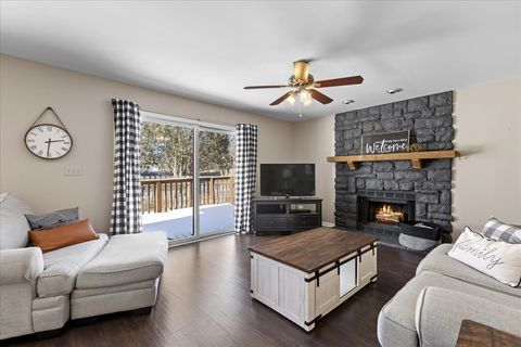 Tiny photo for 1394 Parkridge Court, Crystal Lake, IL 60014 (MLS # 12554820)