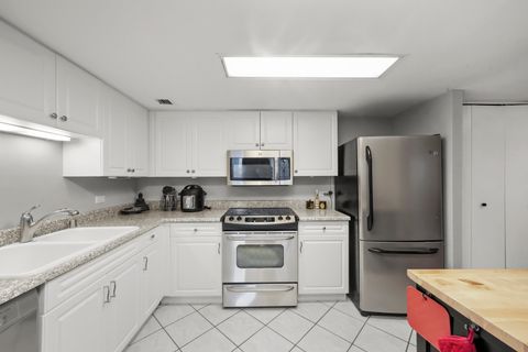 Tiny photo for 70 W Huron Street #2604, Chicago, IL 60654 (MLS # 12474381)