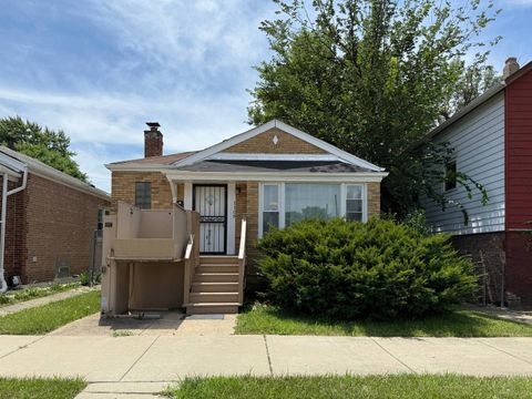 Photo of 1109 W 101st Street, Chicago, IL 60643 (MLS # 12476324)