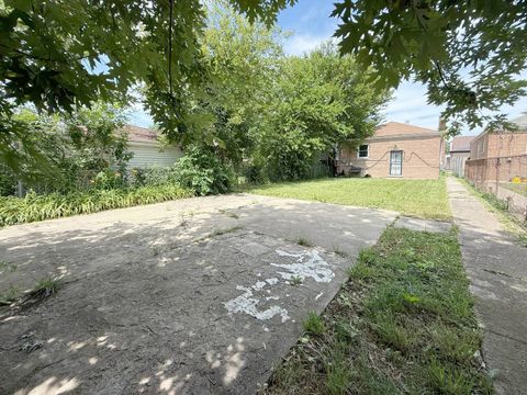 Tiny photo for 1109 W 101st Street, Chicago, IL 60643 (MLS # 12476324)