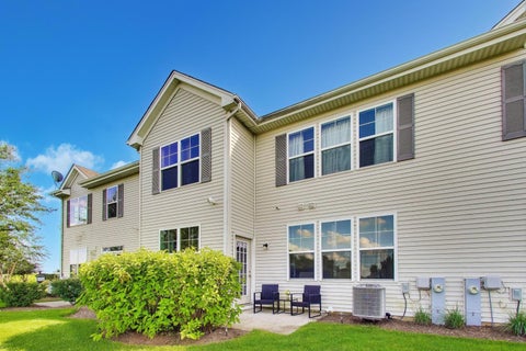 Tiny photo for 673 Anchorage Court, Pingree Grove, IL 60140 (MLS # 12772006)