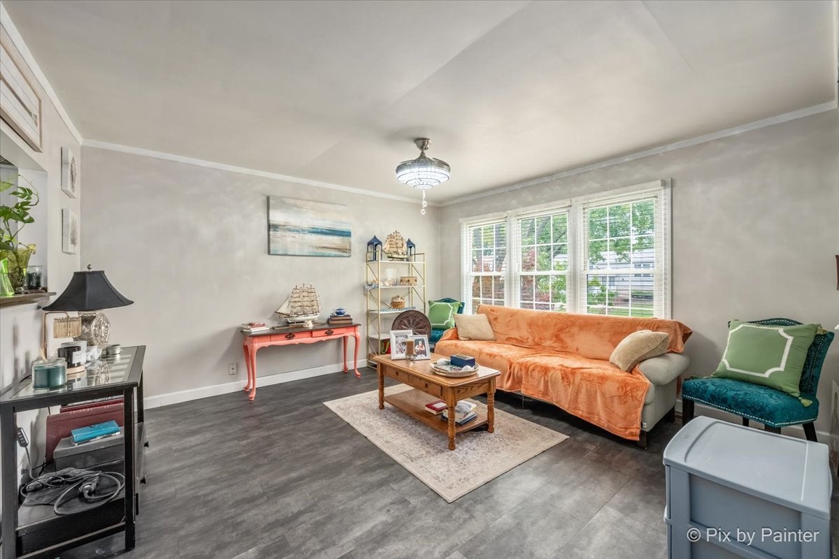 527 Cottonwood Circle