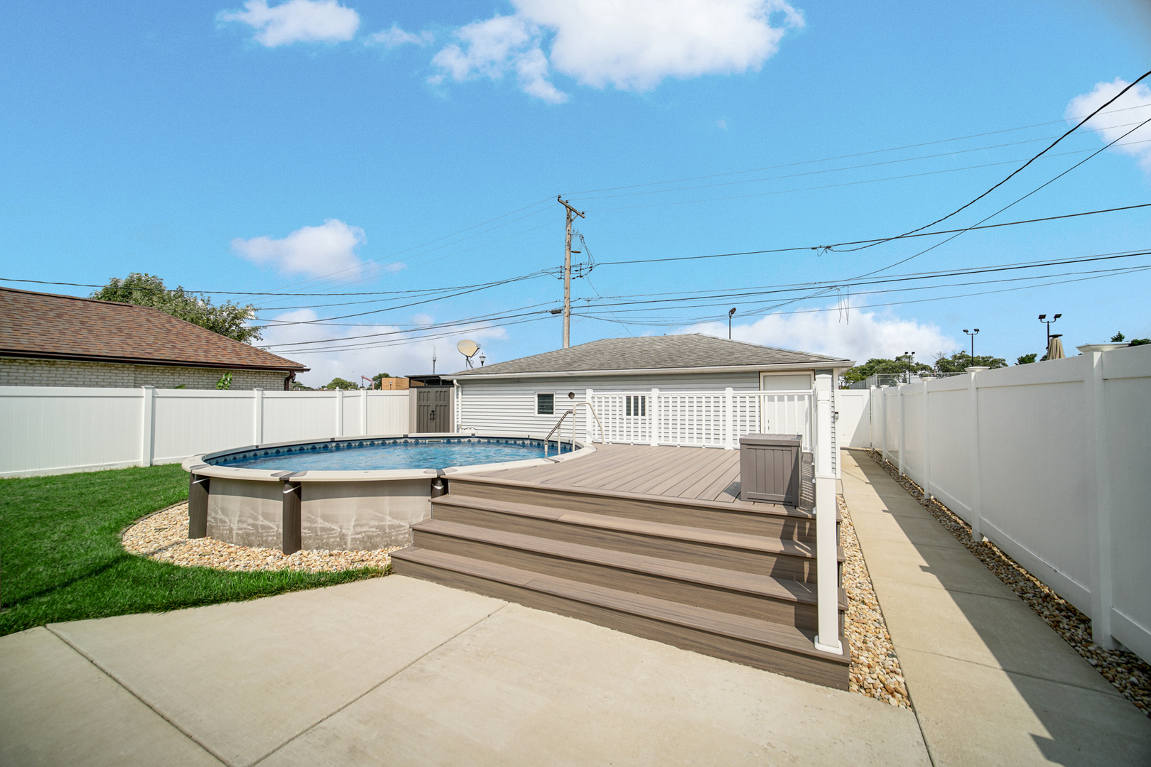 1305 N 11th Avenue
