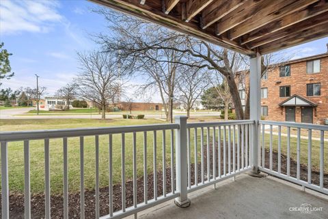 Tiny photo for 109 Gregory Street #13, Aurora, IL 60504 (MLS # 12604132)