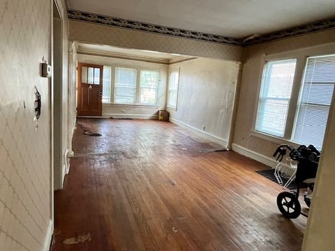 Tiny photo for 2722 Euclid Avenue, Berwyn, IL 60402 (MLS # 12411410)