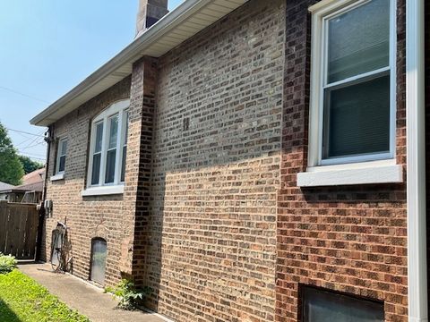Tiny photo for 2722 Euclid Avenue, Berwyn, IL 60402 (MLS # 12411410)