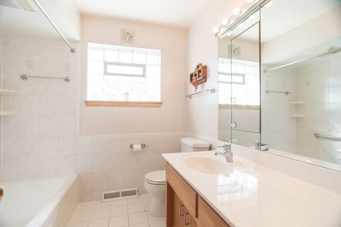 Tiny photo for 7349 W Crain Street, Niles, IL 60714 (MLS # 12509096)