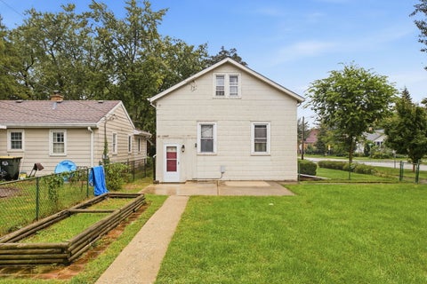 Tiny photo for 102 N Adams Street, Westmont, IL 60559 (MLS # 12770356)