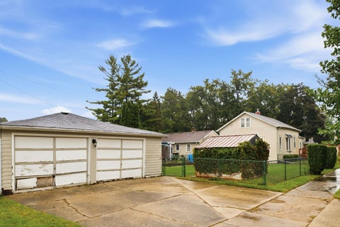 Tiny photo for 102 N Adams Street, Westmont, IL 60559 (MLS # 12770356)