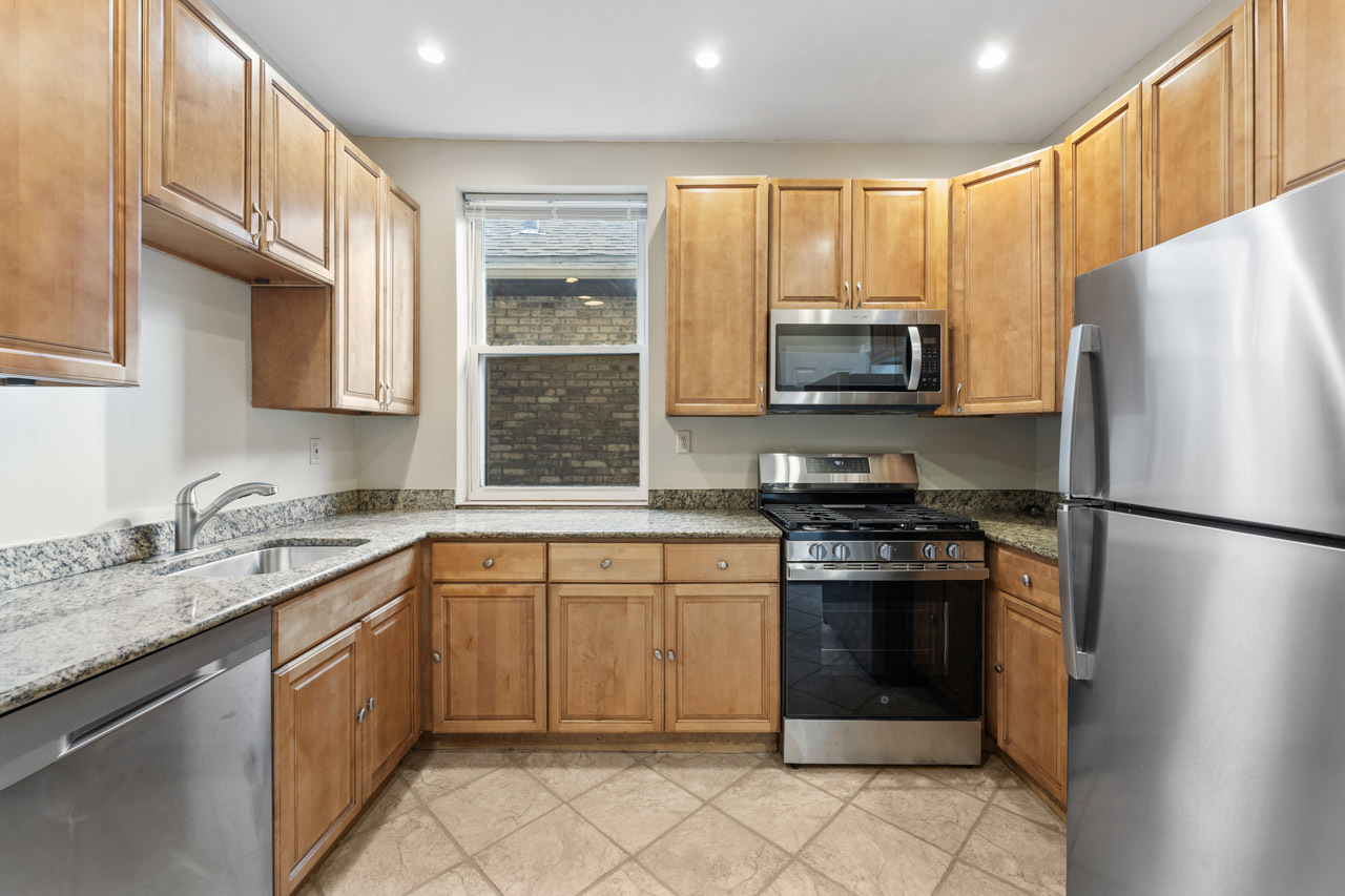 Chicago, Illinois 60659, United States, 4 Bedrooms Bedrooms, ,2 BathroomsBathrooms,Residential,Active,254857